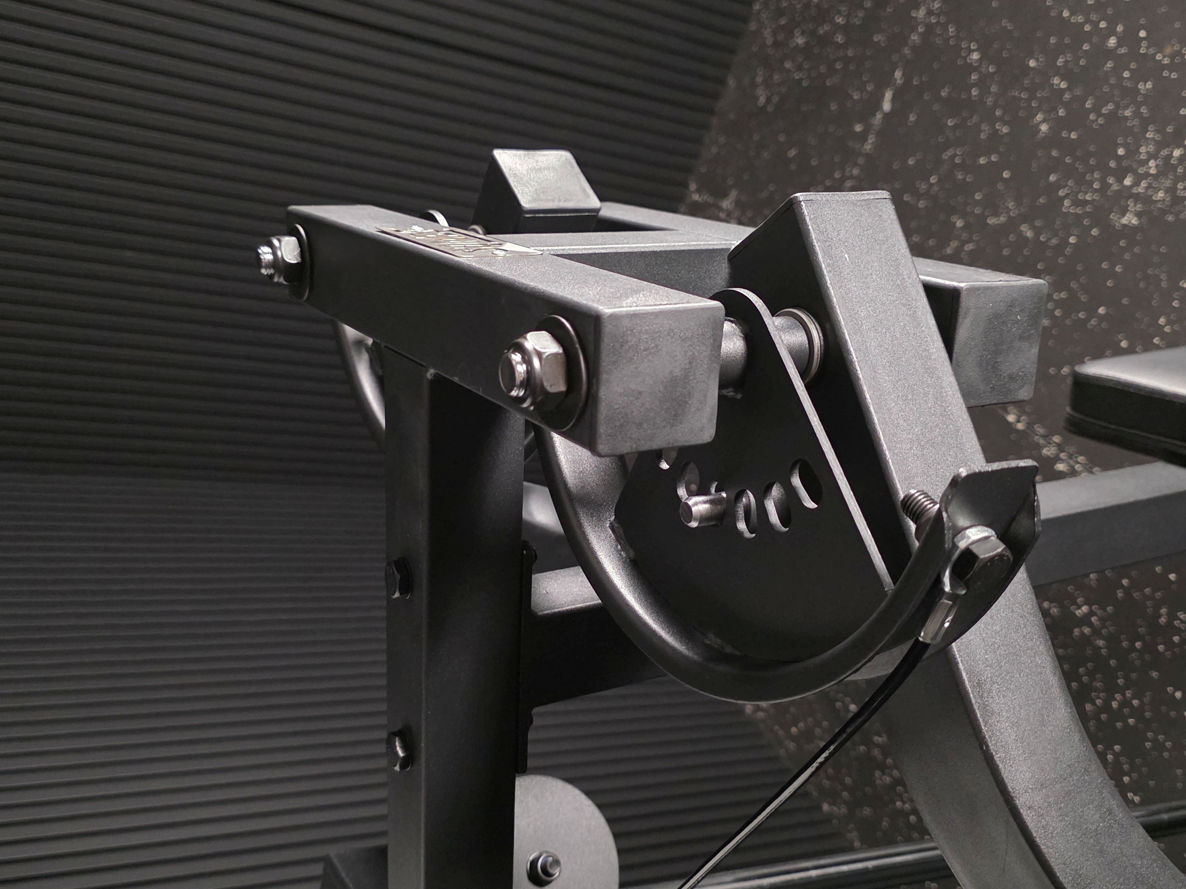 Iso-Lateral Butterfly & Reverse Butterfly Maschine SQMIZE® POWER PACK BFM160 - Ausstelllungsstück