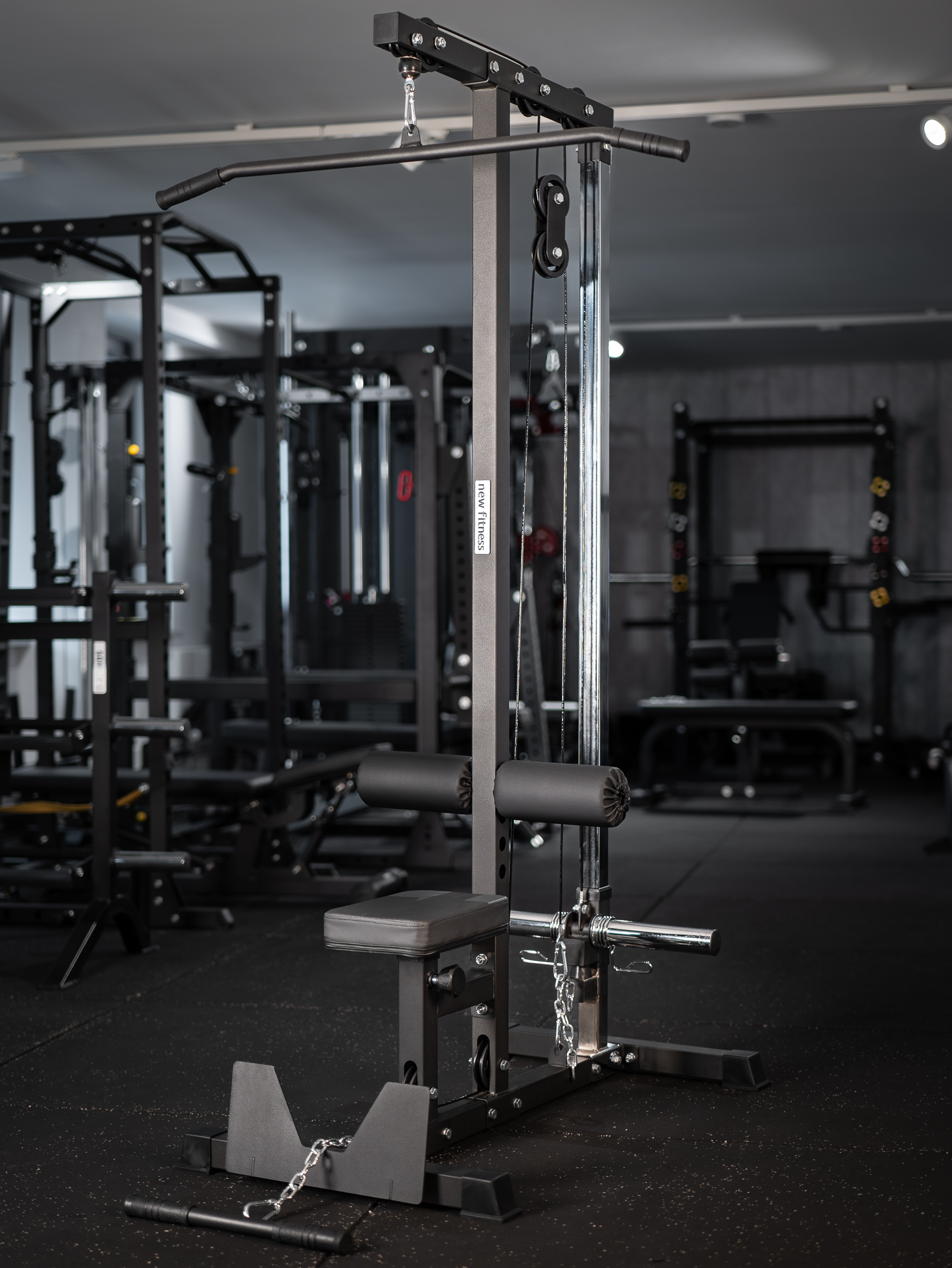 LAT944 Latzugstation newfitness® FOX LINE LAT944, Höhe 192 cm