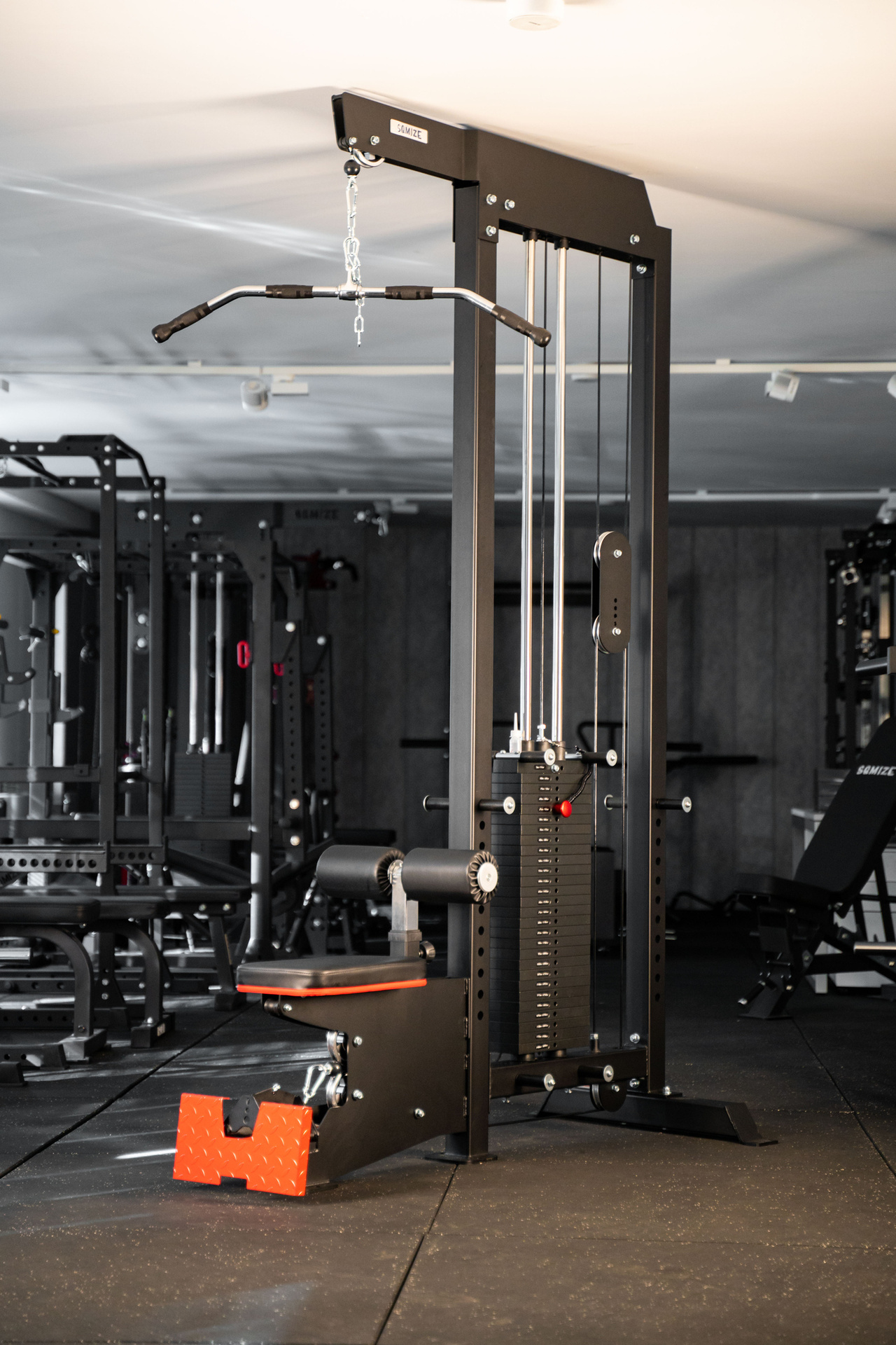 Sqmize-Part-1 Latzugstation SQMIZE® PREMIUM BISON LAT-S1400